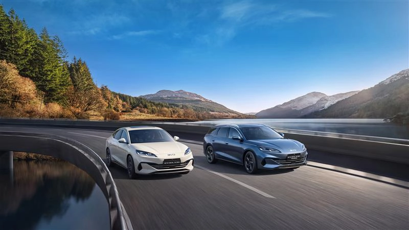 BYD Seal 6 ladattavat hybridit edestä tiellä