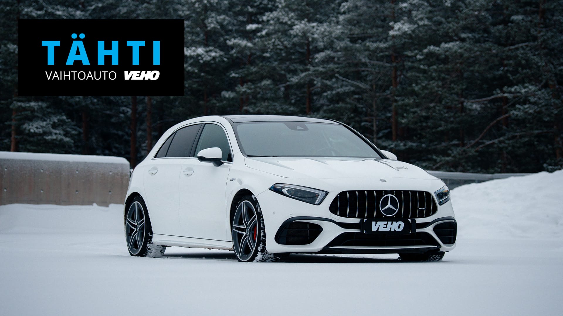 Valkoinen Mercedes-AMG A 45 S 4MATIC+