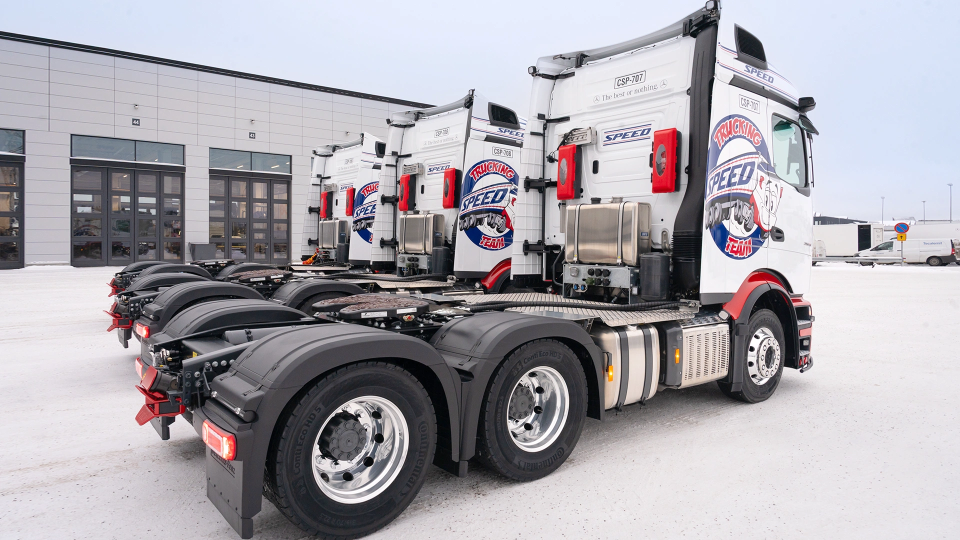 Actros L rivistö takaapäin