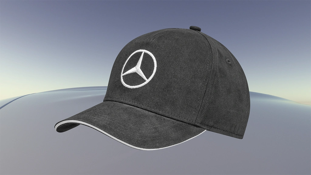 Tyylikäs musta Mercedes-Benz-lippalakki, jossa valkoinen Mercedeksen tähti sekä hopeinen lipan reuna.